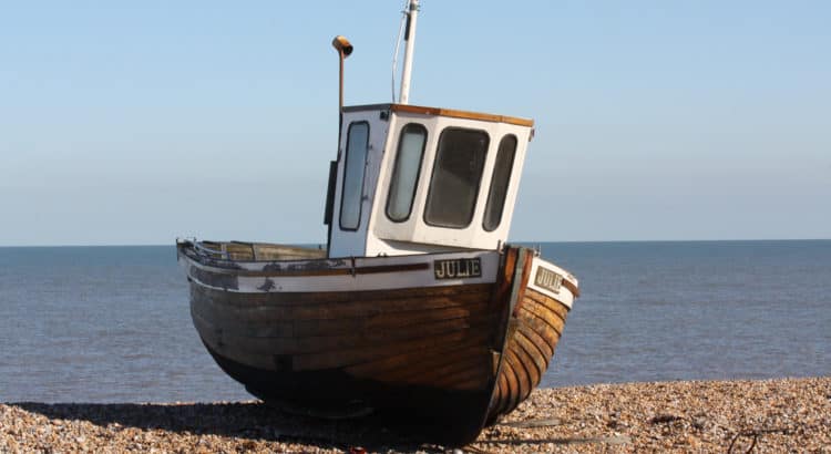 Photo: "Deal Beach - Mar 2011 - Do We Think Julie Was Impressed?" by Gareth Williams via Flickr (CC BY 2.0) - Isaiah 40